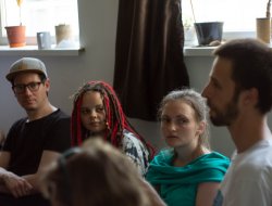 Будні резидентів - фото 36